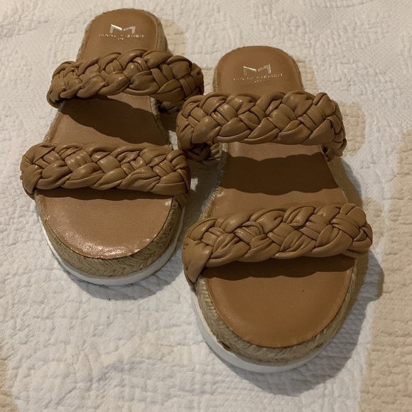 Marc Fisher Jaimee flat Espadrille. 5.5. - Picture 12 of 13